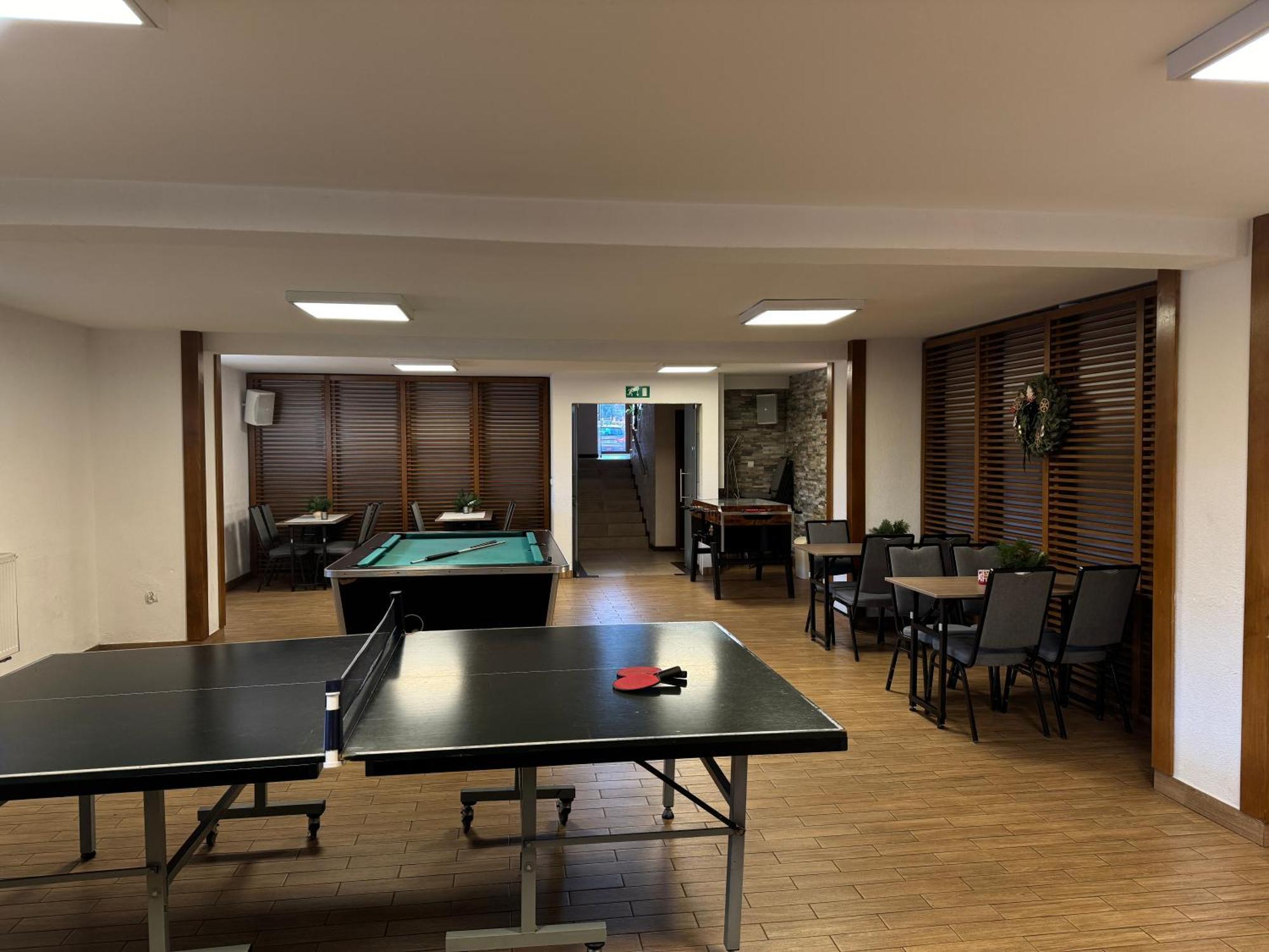 Hotel Beskidian Венгерска-Гурка Экстерьер фото